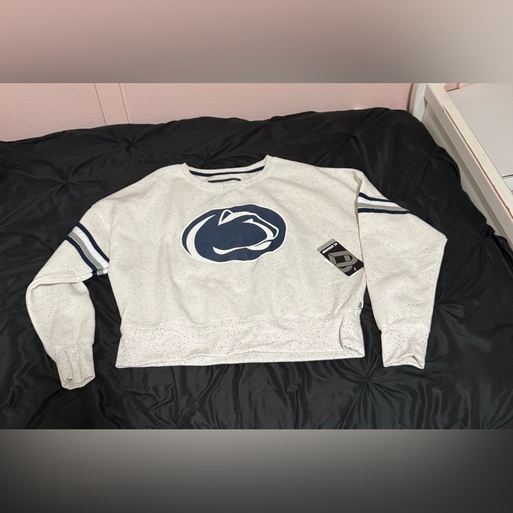 Colosseum Grey and Navy Sweatshirt Women’s Medium